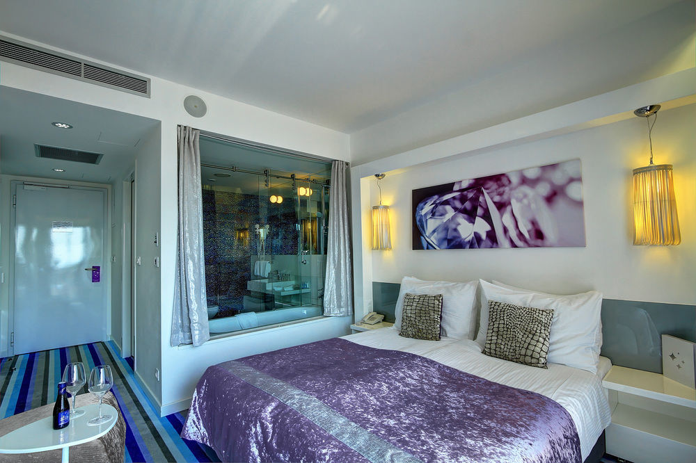 Hotell Luxe 4*